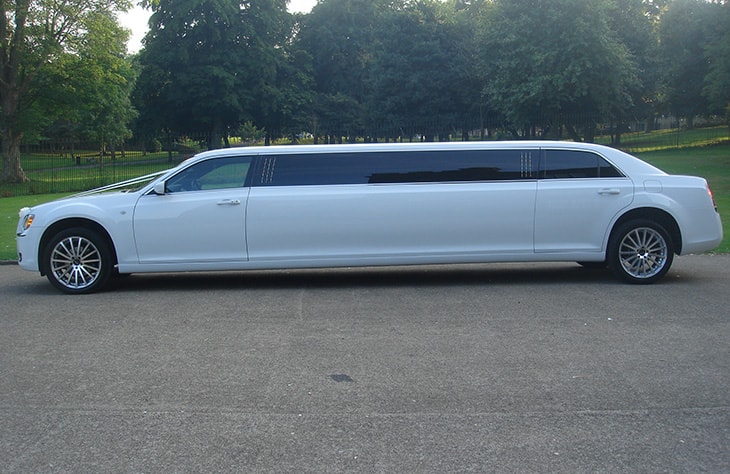 New Chrysler 300 Limo