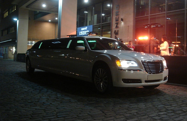 New Chrysler 300 Limo